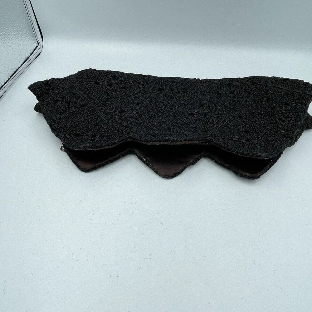 1940s Vintage Black Crochet Corde Shell Shape Clutch Women Bag - Picture 6 of 16